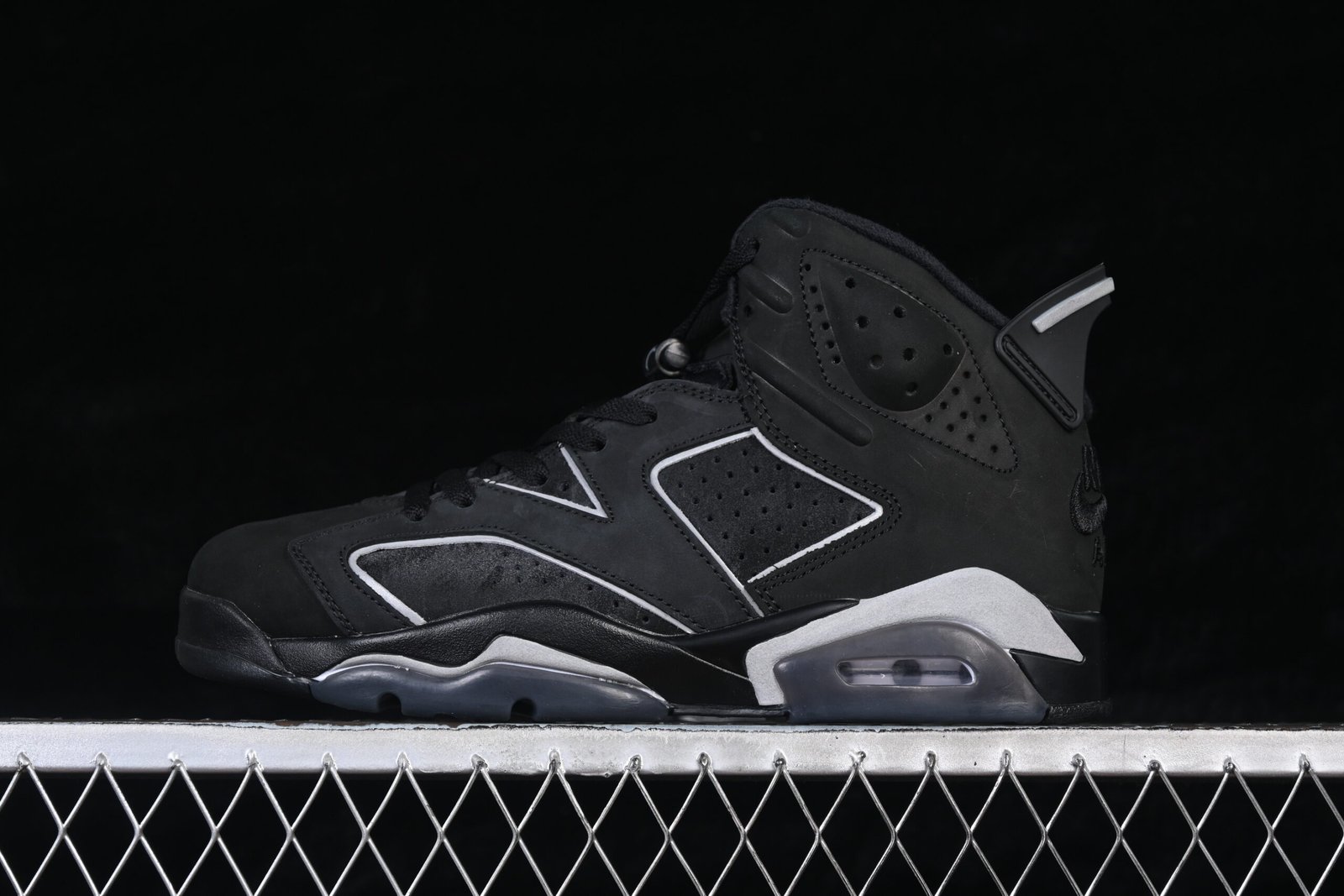 AIR JORDAN 6 "Cap and Gown"