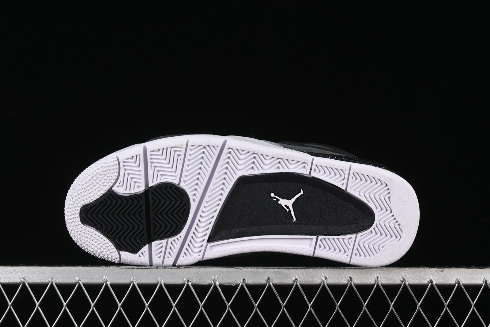 AIR JORDAN 4 "Fear" - Imagem 4