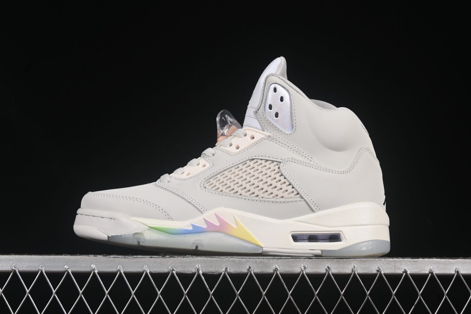 AIR JORDAN 5 "Light Orewood Brown"