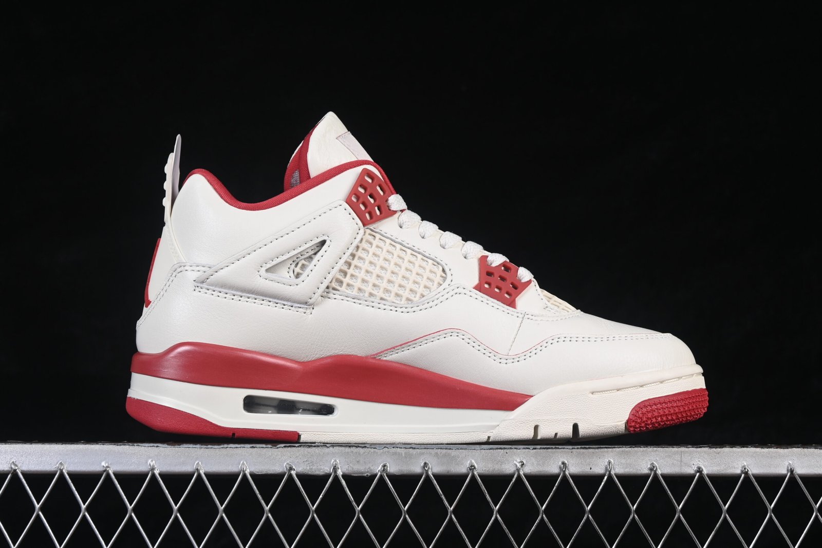 AIR JORDAN 4 "Valentine's Day" - Imagem 2