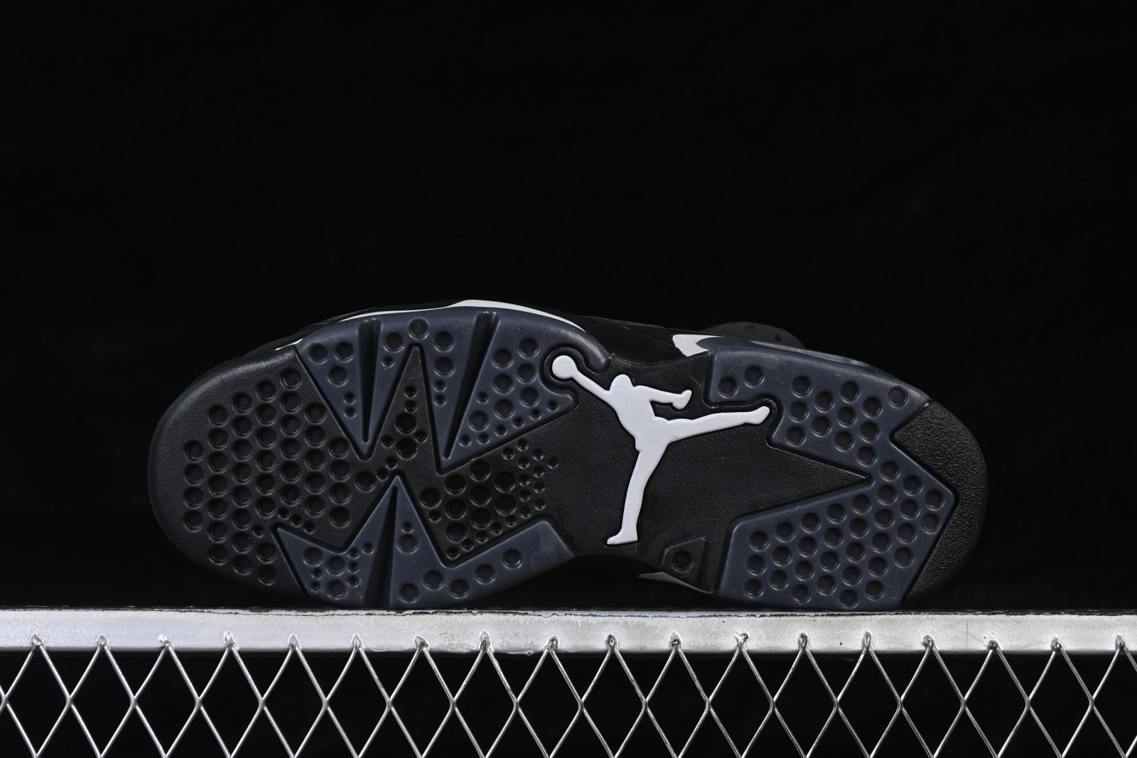 AIR JORDAN 6 "Cap and Gown" - Imagem 4