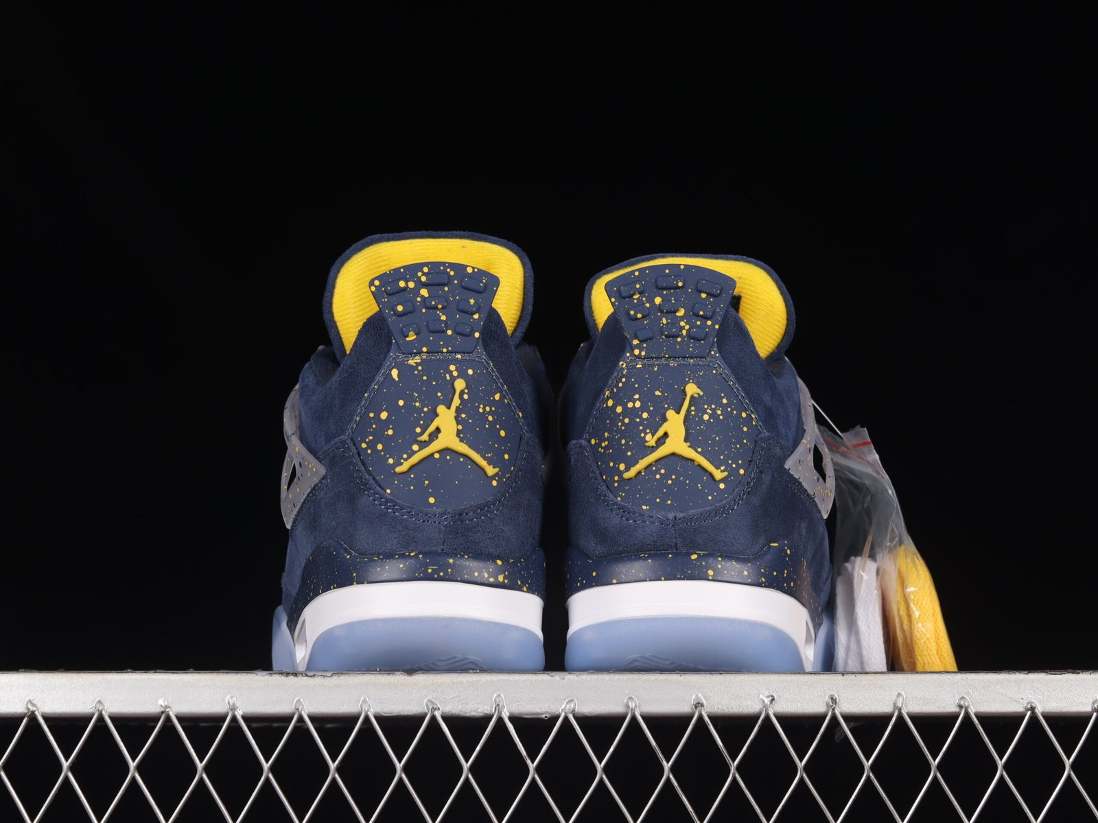 AIR JORDAN 4 "Machigan PE" - Imagem 3