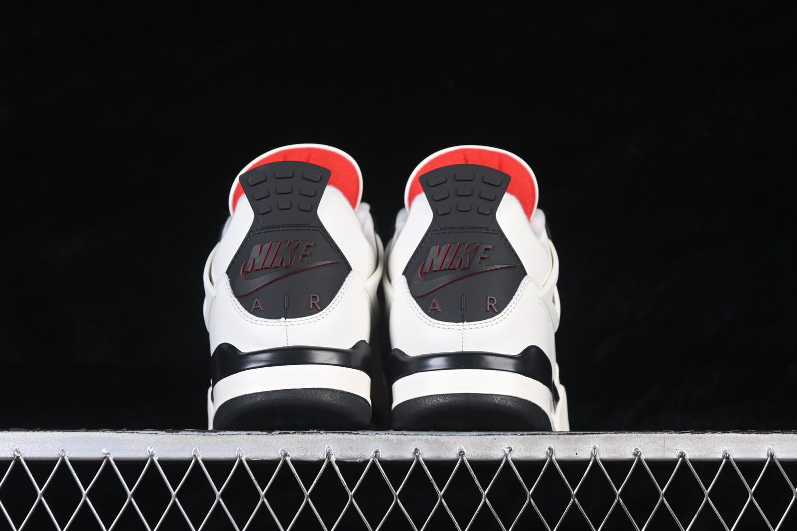 AIR JORDAN 4 "Flight Club" - Imagem 3