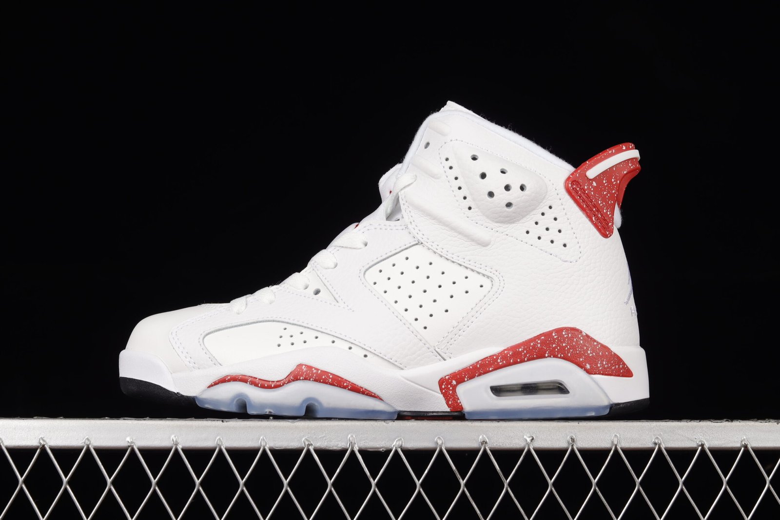 AIR JORDAN 6 "Red Oreo"