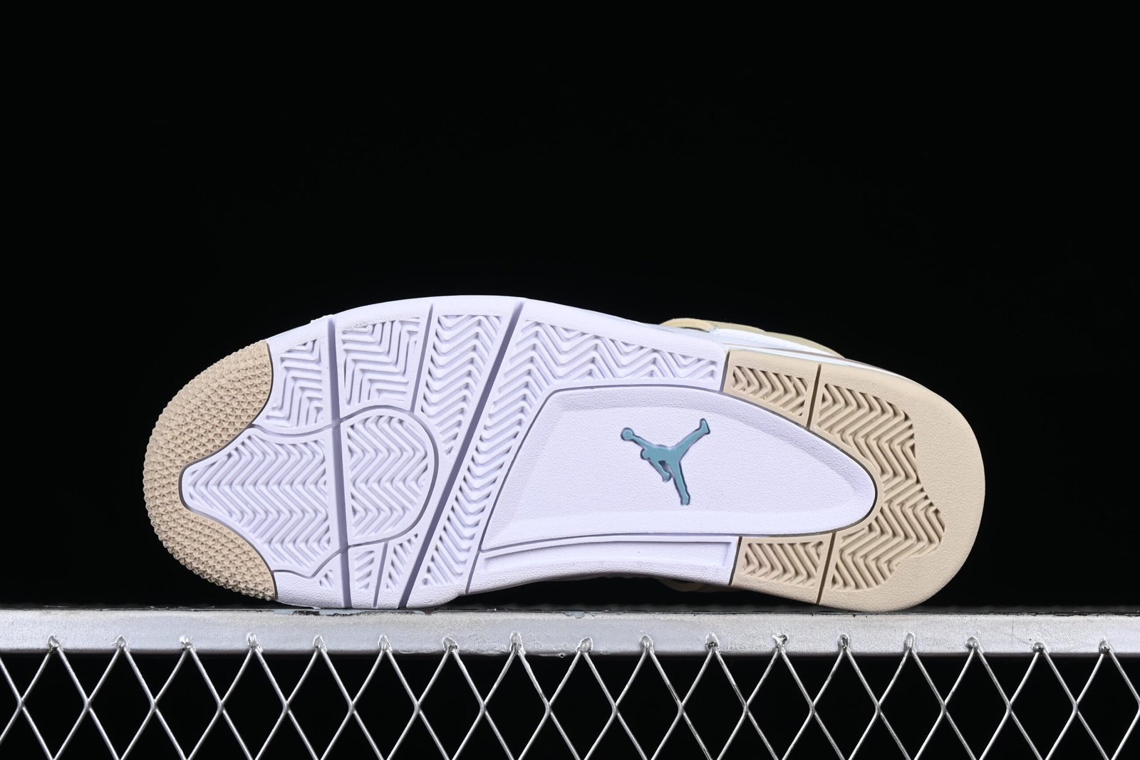 AIR JORDAN 4 "Linen" - Imagem 4