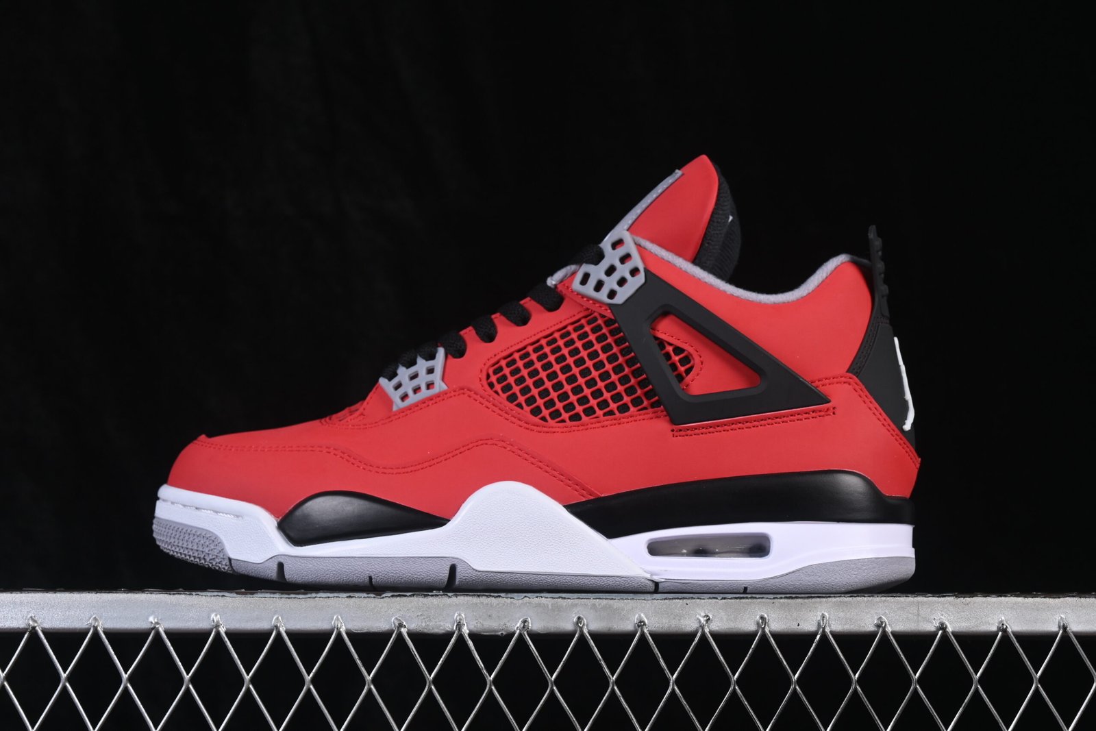 AIR JORDAN 4 “TORO”