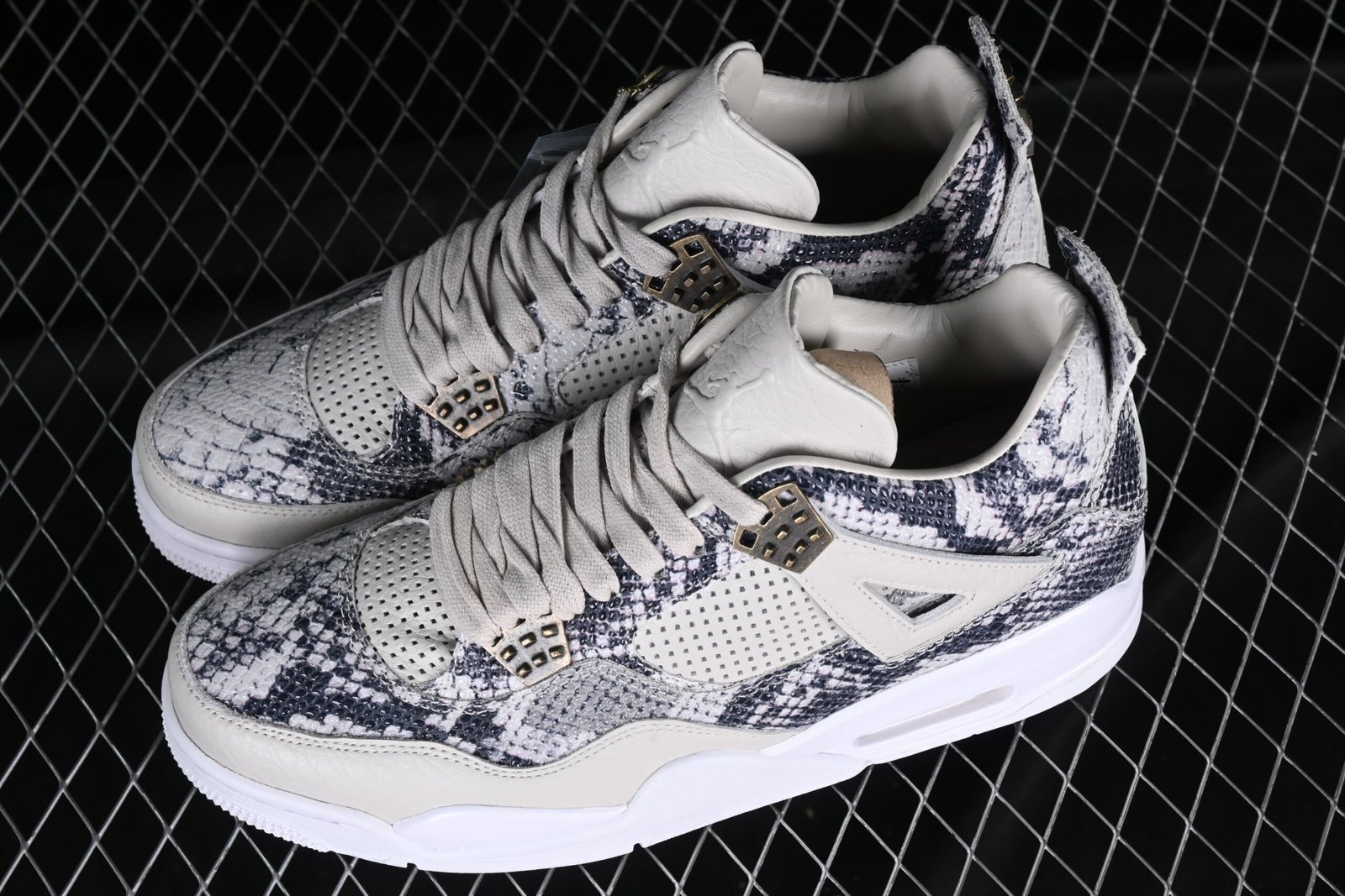 AIR JORDAN 4 "Snakeskin" - Imagem 6