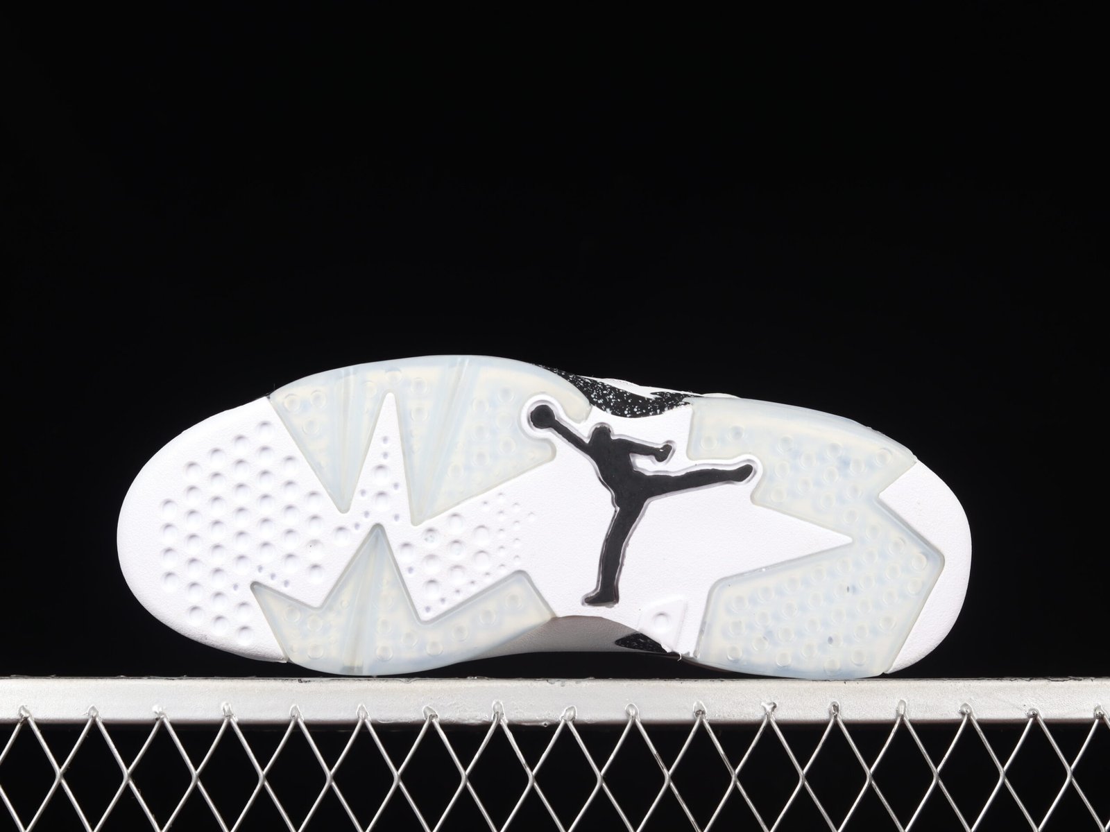 AIR JORDAN 6 "OREO" - Imagem 4