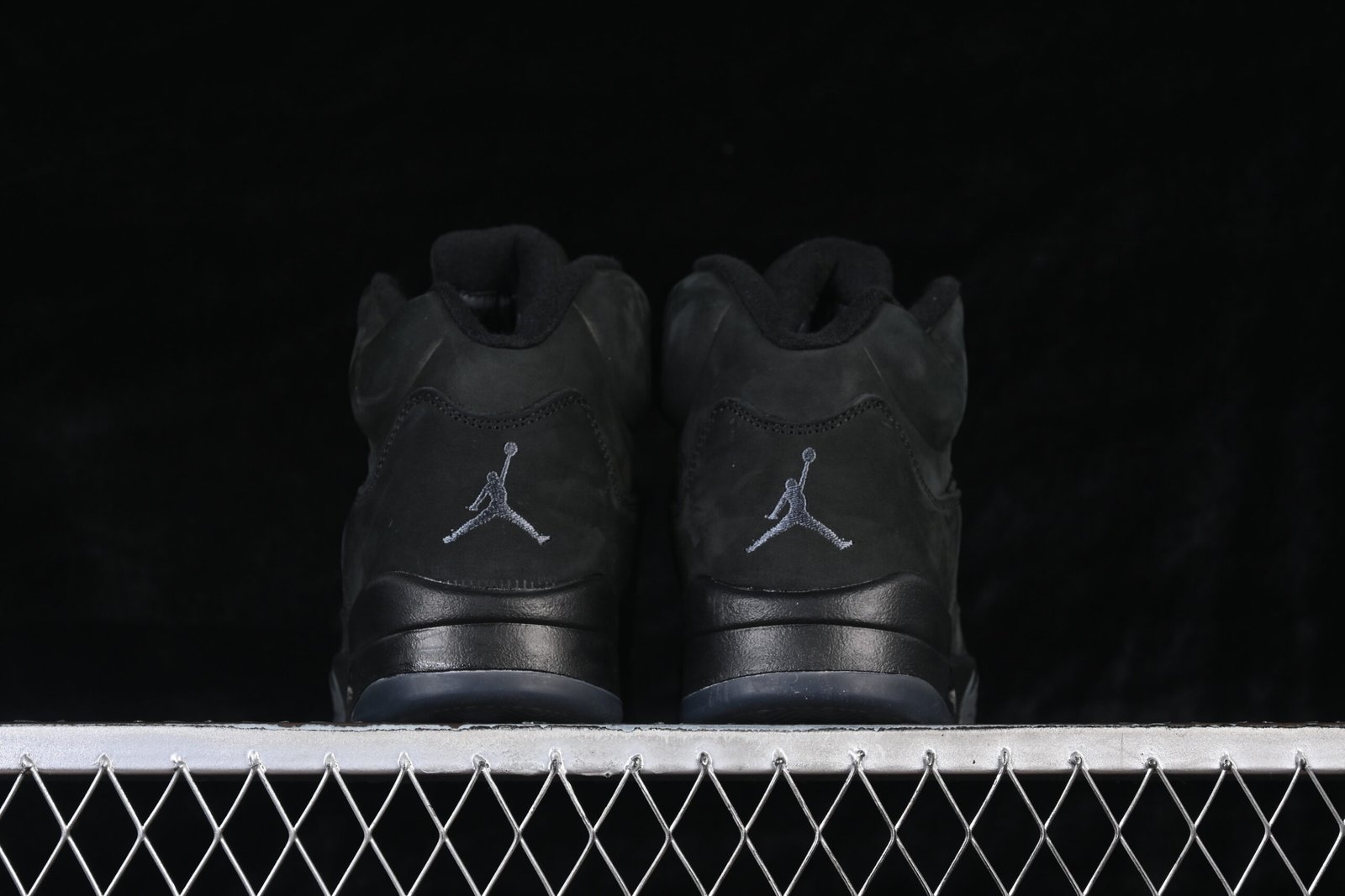 AIR JORDAN 5 "Black Cat" - Imagem 3
