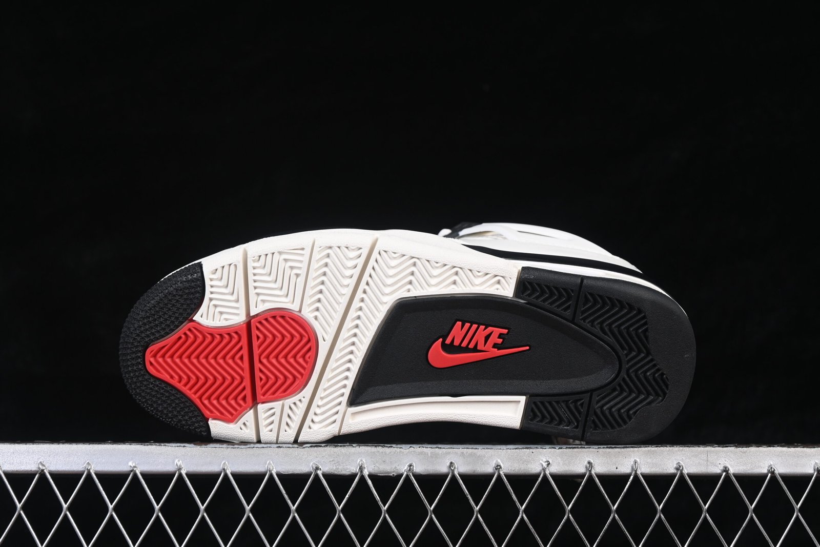 AIR JORDAN 4 "Flight Club" - Imagem 4