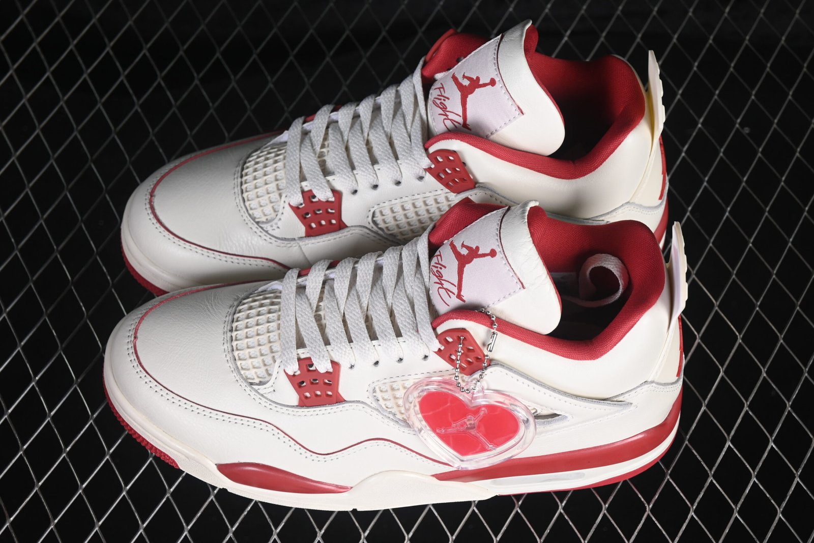 AIR JORDAN 4 "Valentine's Day" - Imagem 6