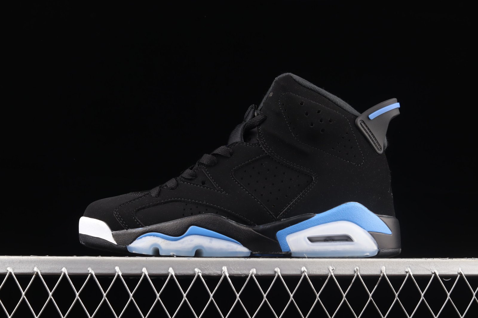 AIR JORDAN 6 "UNC"