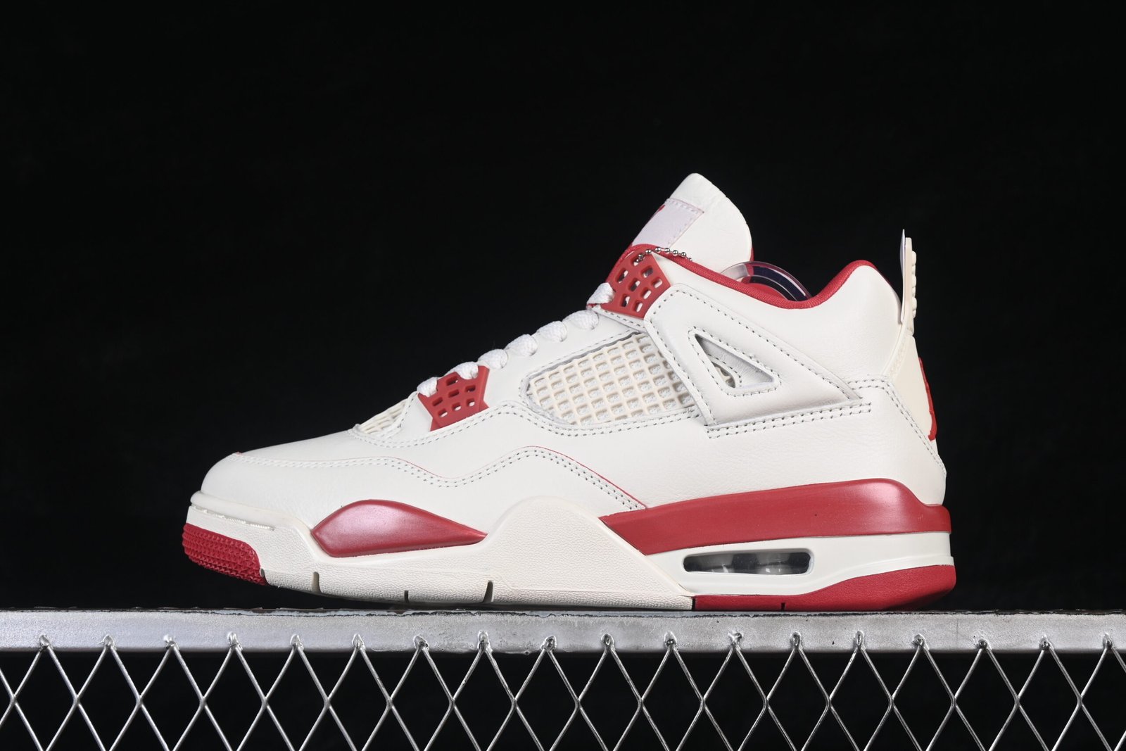 AIR JORDAN 4 "Valentine's Day"