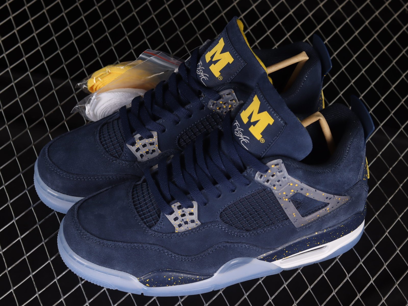 AIR JORDAN 4 "Machigan PE" - Imagem 6