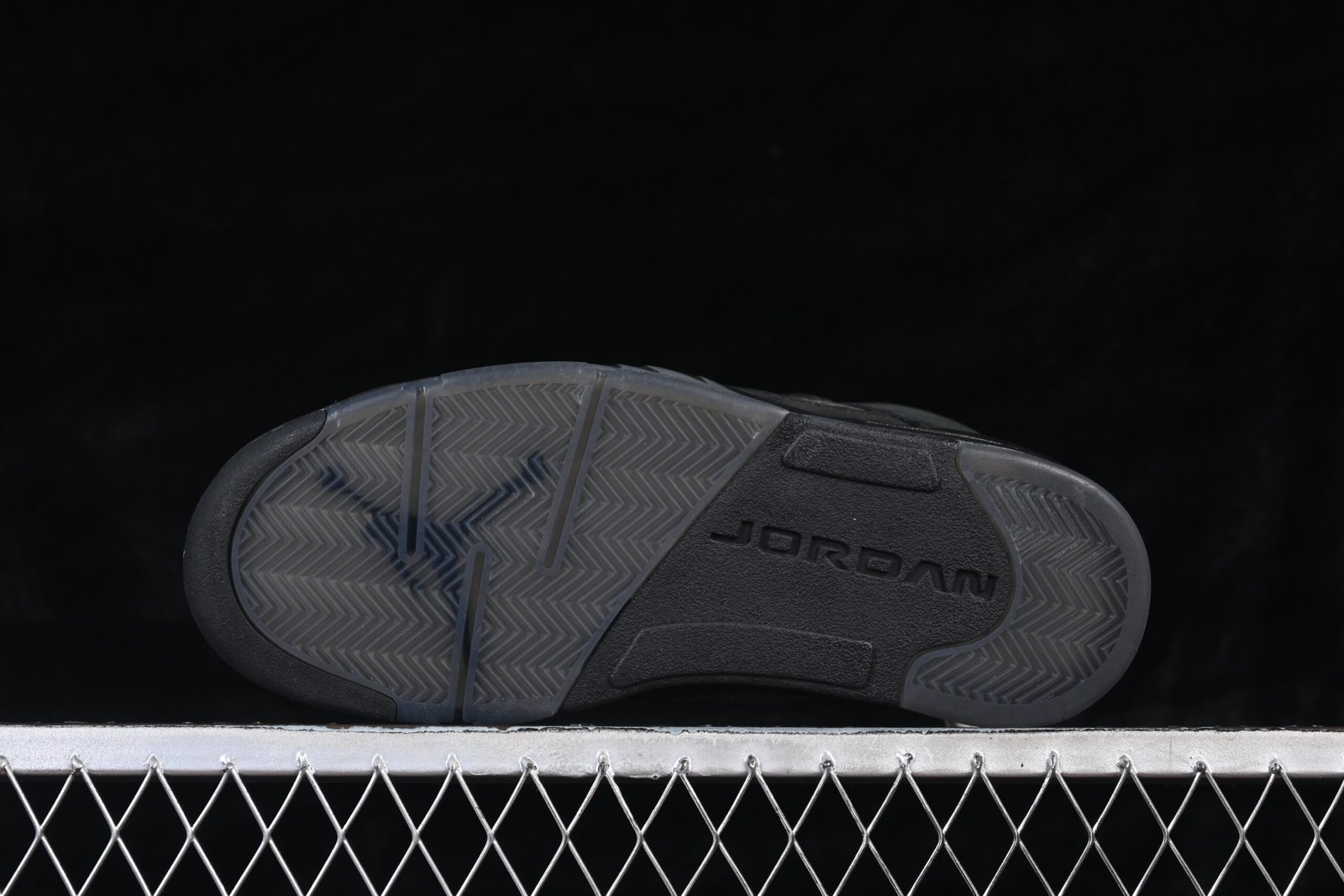 AIR JORDAN 5 "Black Cat" - Imagem 4