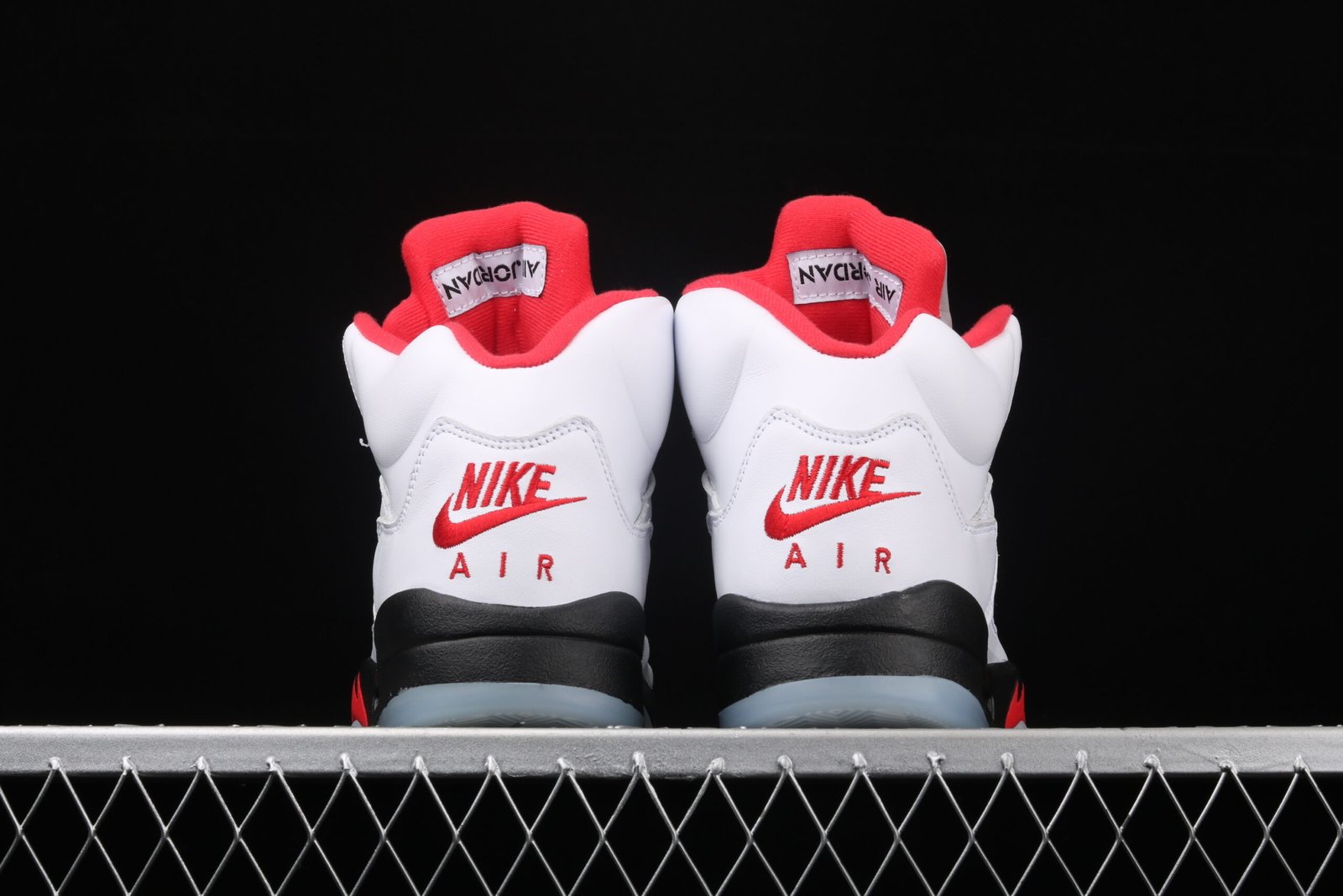 AIR JORDAN 5 "Fire Red" - Imagem 3