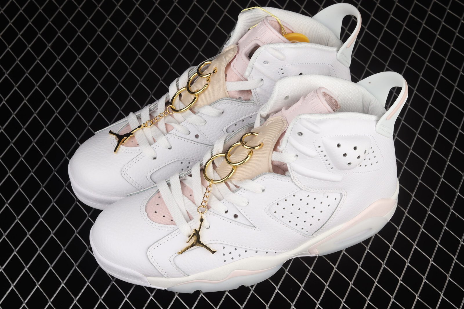 AIR JORDAN 6 "Gold Hoops" - Imagem 6