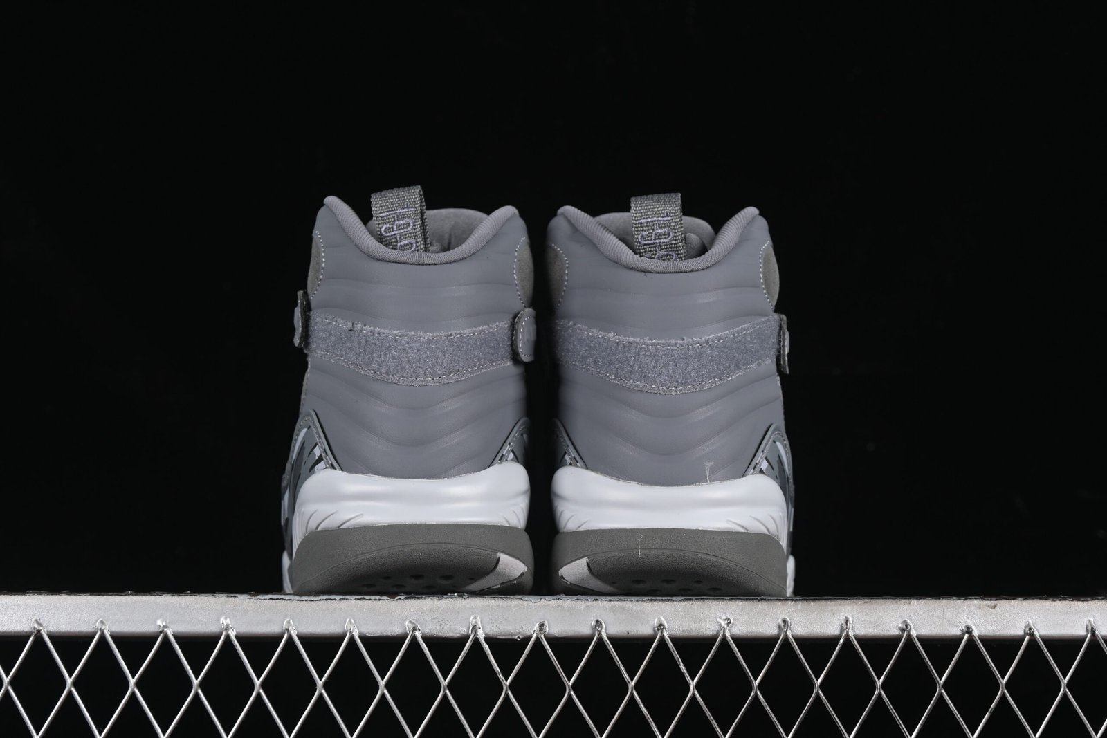 AIR JORDAN 8 "Cool Grey" - Imagem 3
