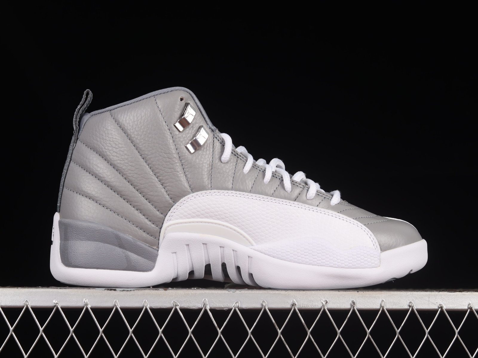 AIR JORDAN 12 Retro "Stealth" - Imagem 2