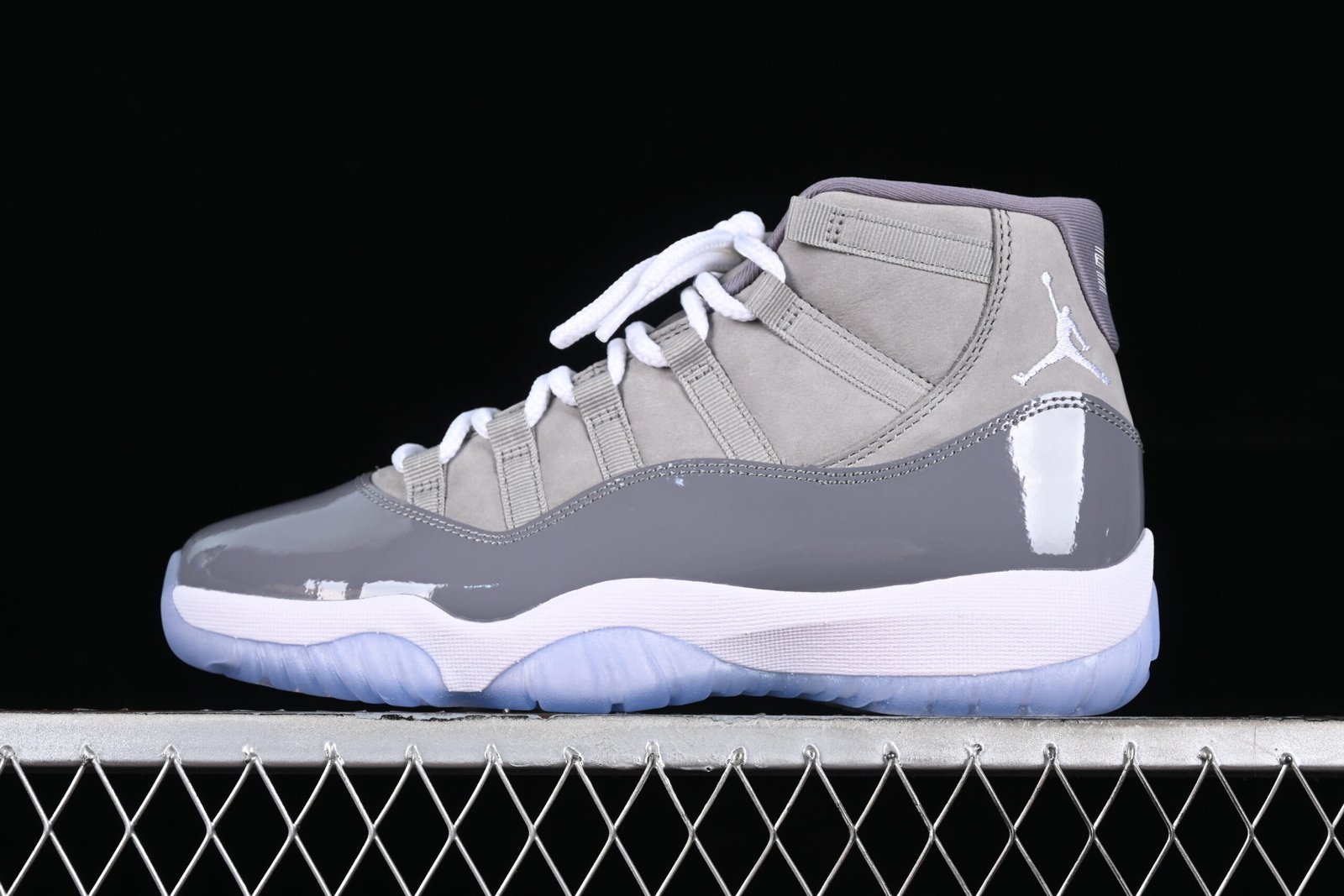 AIR JORDAN 11 Retro"Cool Grey"