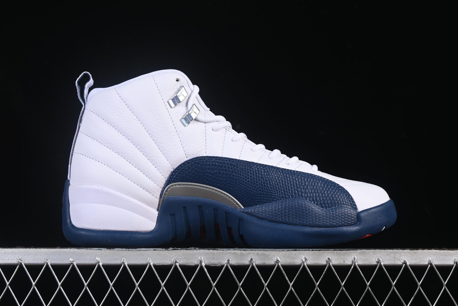 AIR JORDAN 12 Retro "French Blue" - Imagem 2
