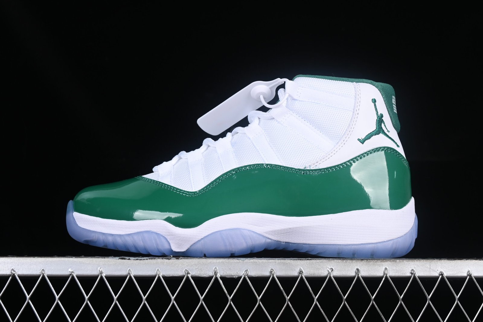 AIR JORDAN 11 Retro"Michigan State"