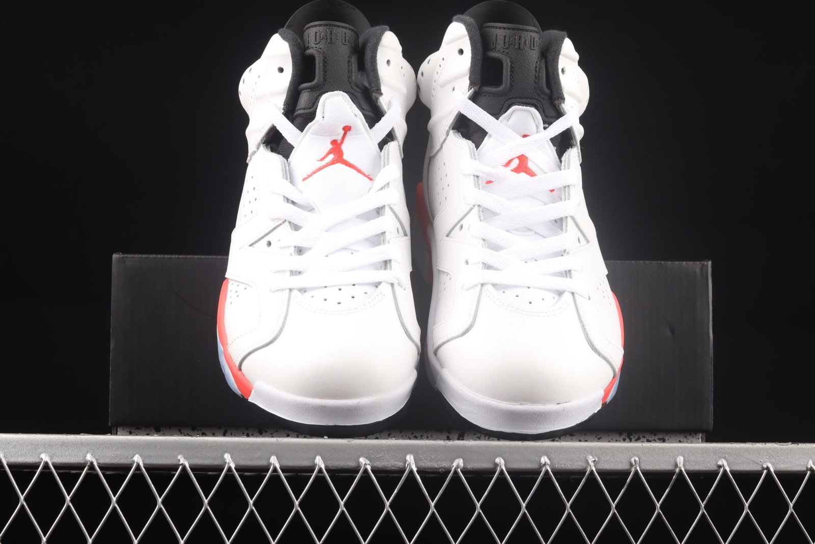 AIR JORDAN 6 "WHITE/INFRARED" - Imagem 5