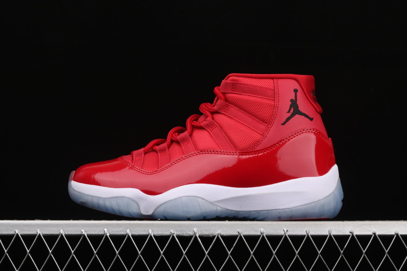 AIR JORDAN 11 Retro"Win Like '96"