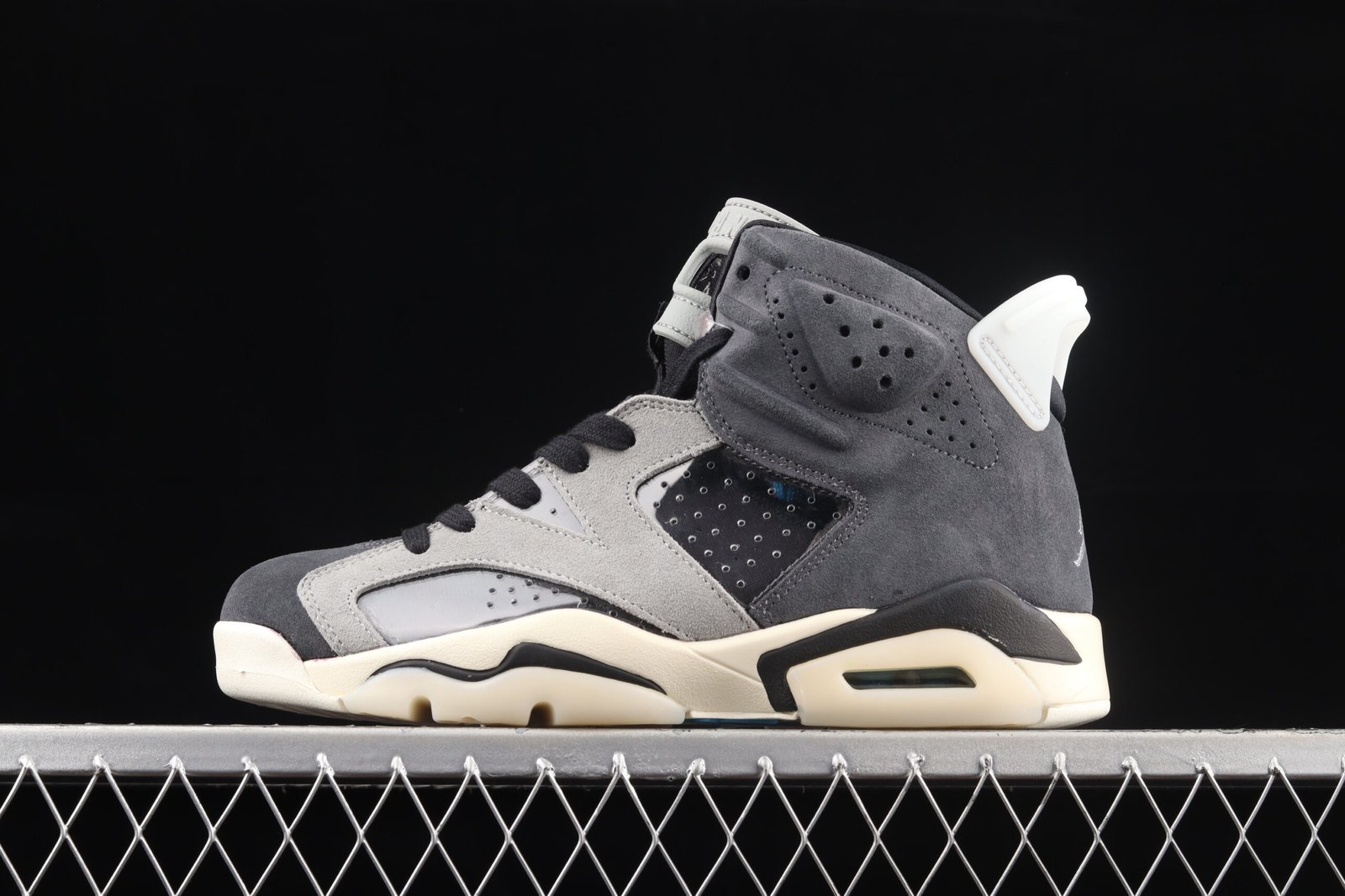 AIR JORDAN 6 "Tech Chrome"