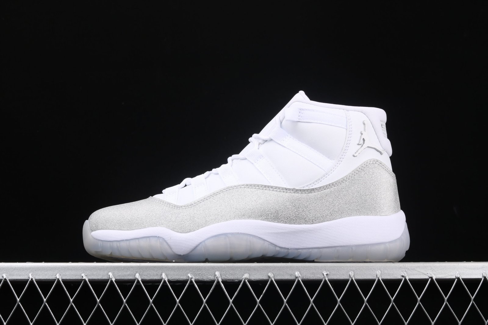 AIR JORDAN 11 Retro''Vast Grey''