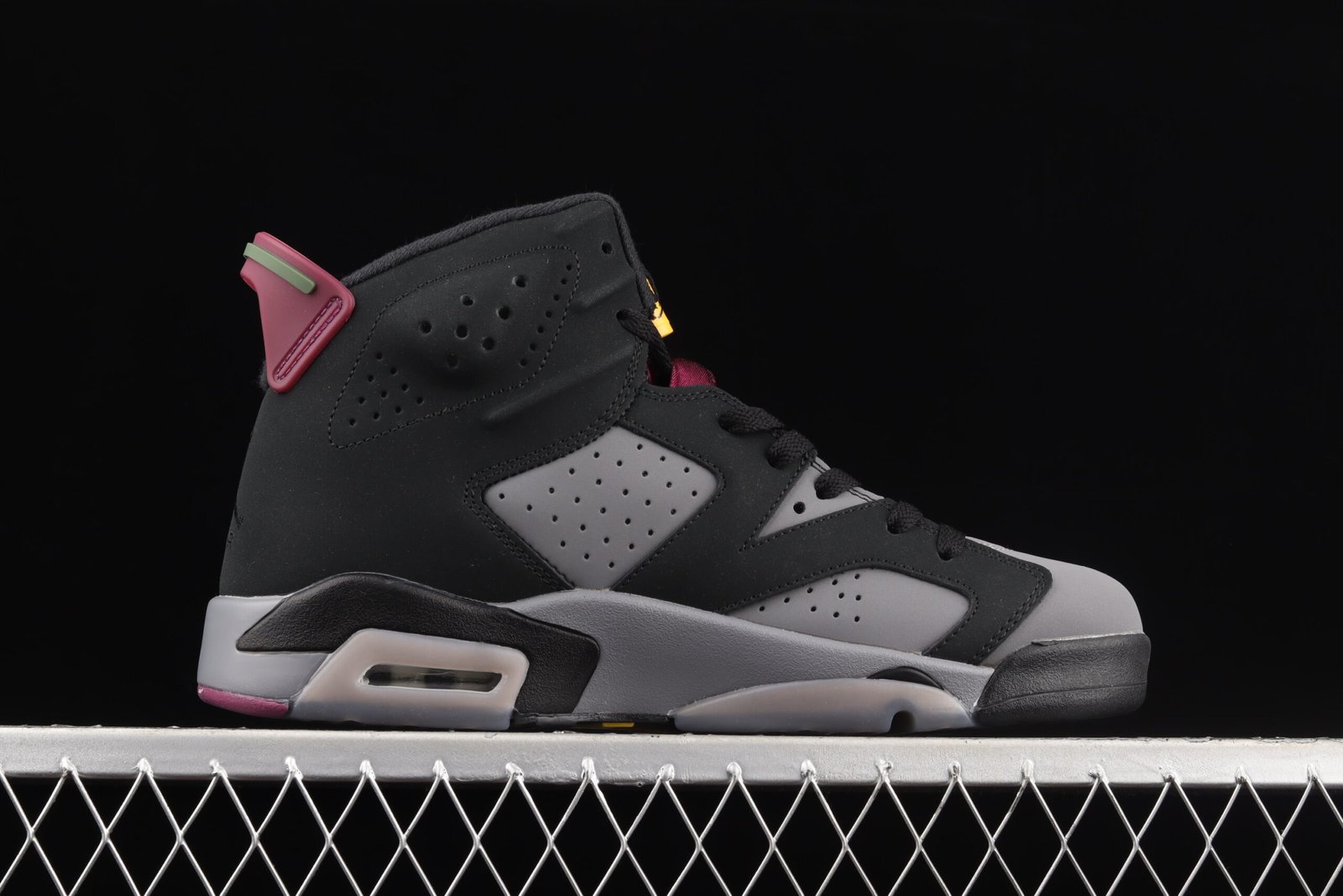 AIR JORDAN 6 "Bordeaux" - Imagem 2