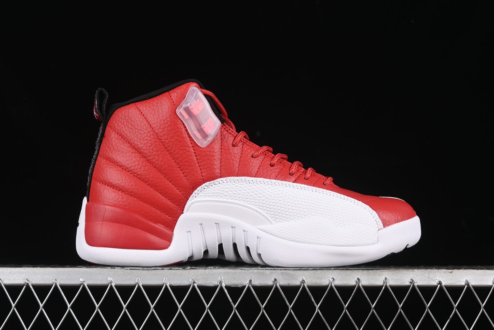 AIR JORDAN 12 Retro "Gym Red" - Imagem 2