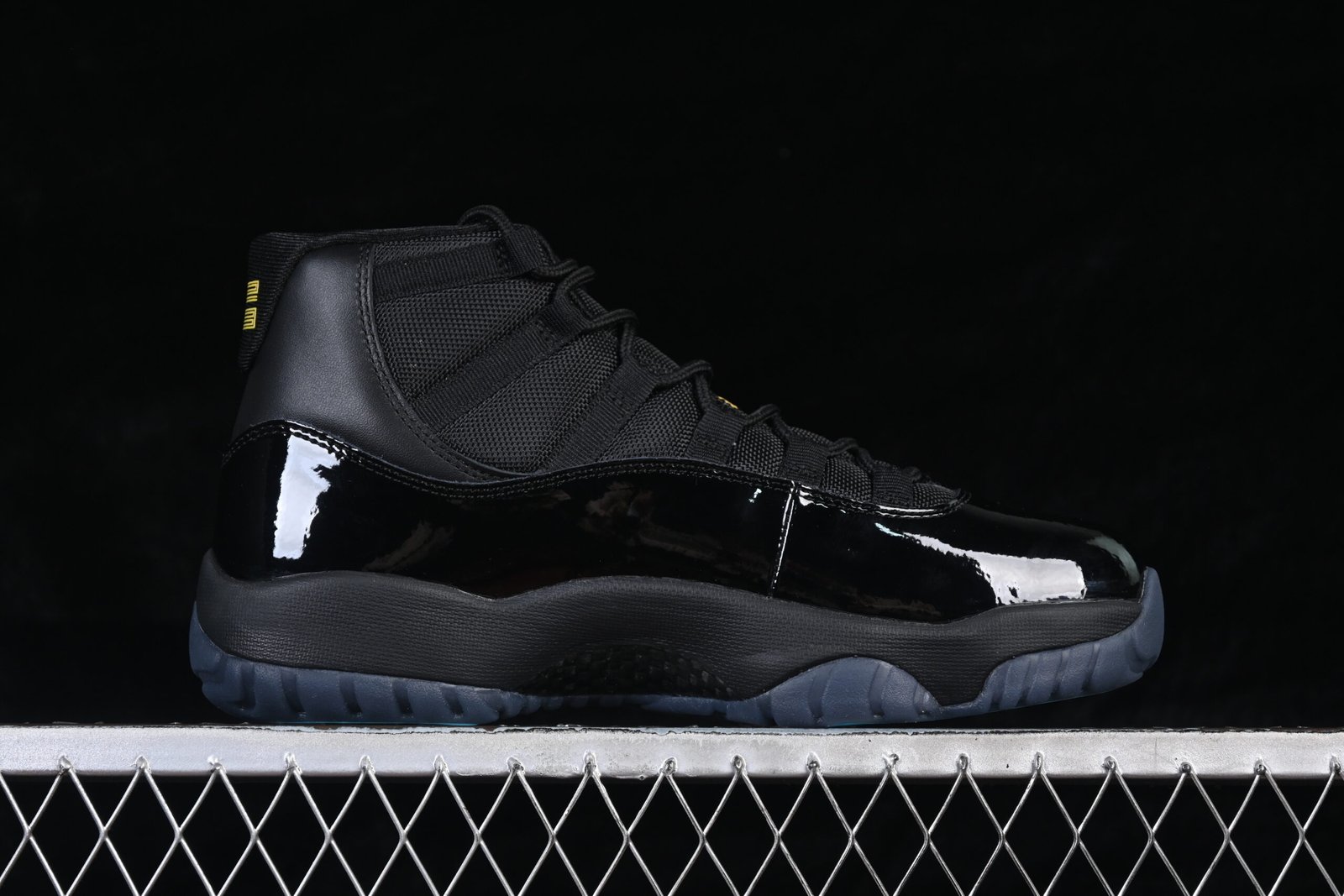 AIR JORDAN 11 Retro "Gamma Blue" - Imagem 2