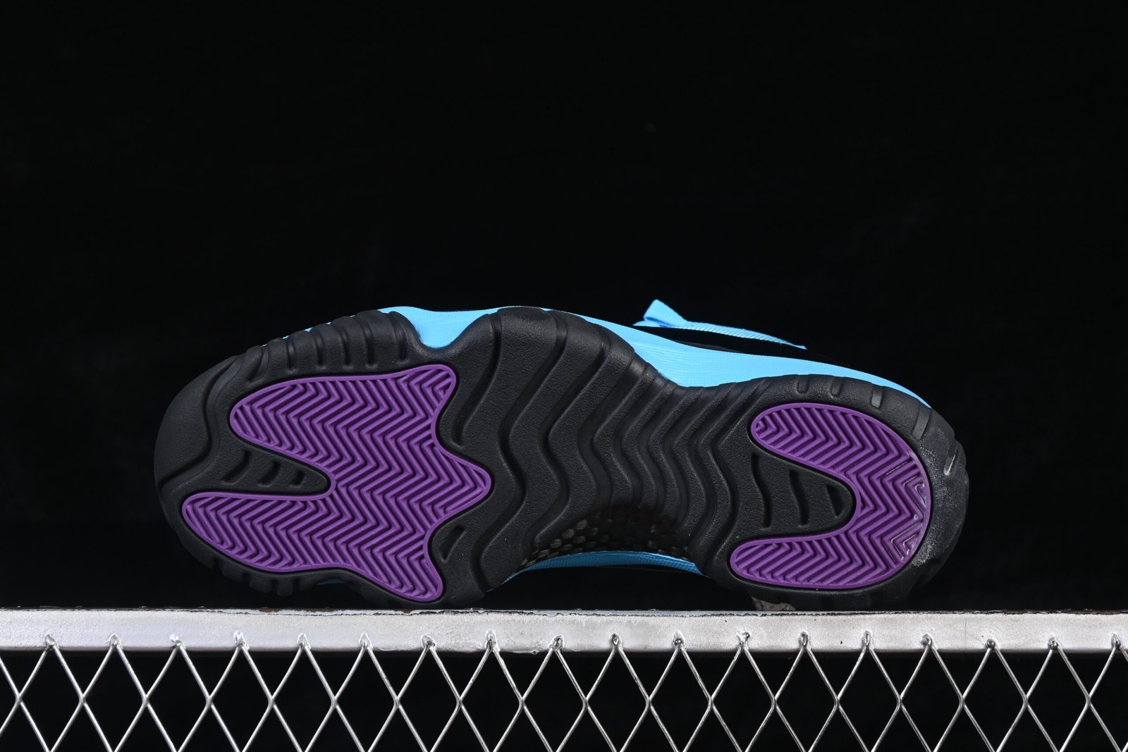 AIR JORDAN 11 Retro - Imagem 4