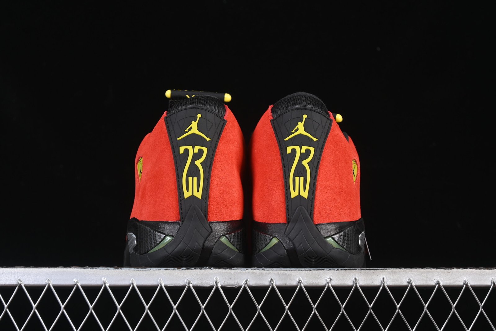 Air Jordan 14 Retro "Ferrari" - Imagem 3