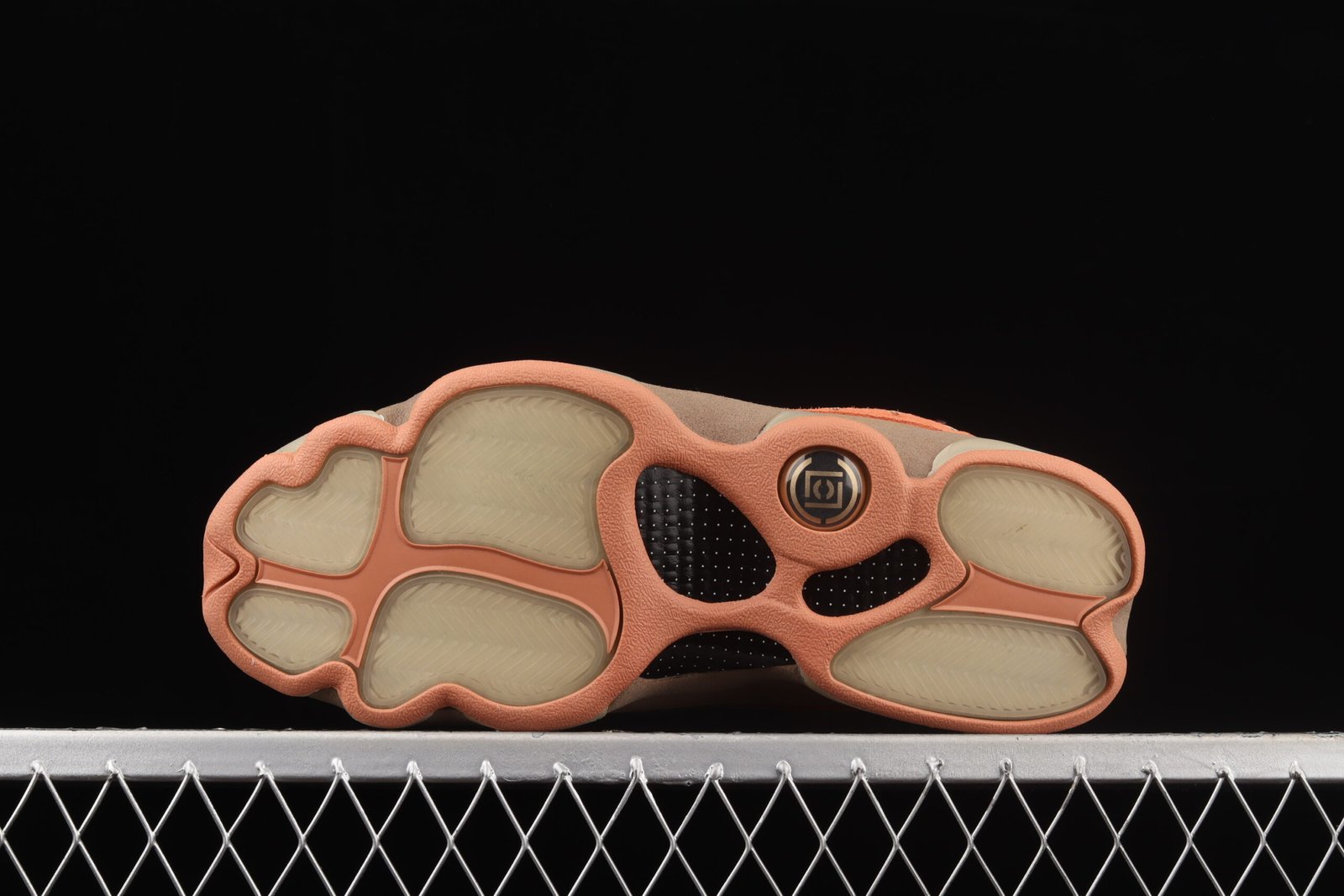 CLOT x Air Jordan 13 Retro Low NRG "Terracotta" - Imagem 4