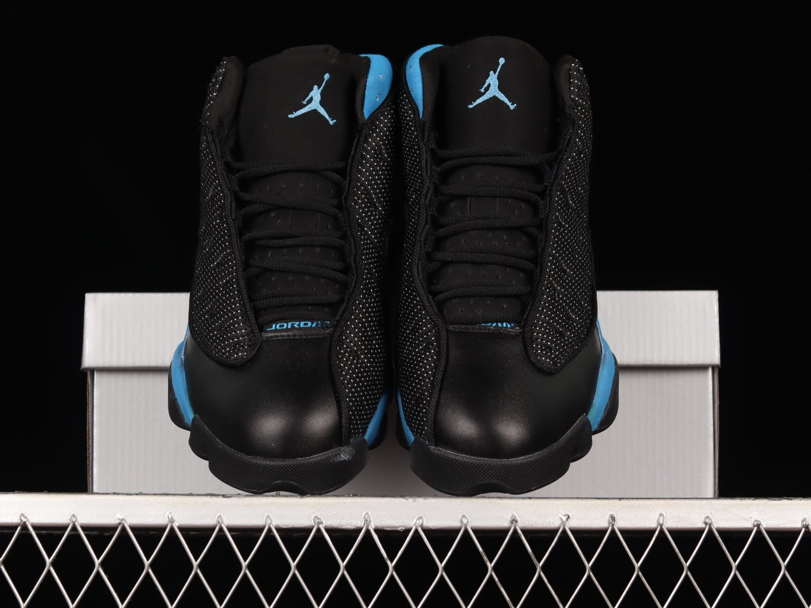 AIR JORDAN 13 Retro "Black and University Blue" - Imagem 6