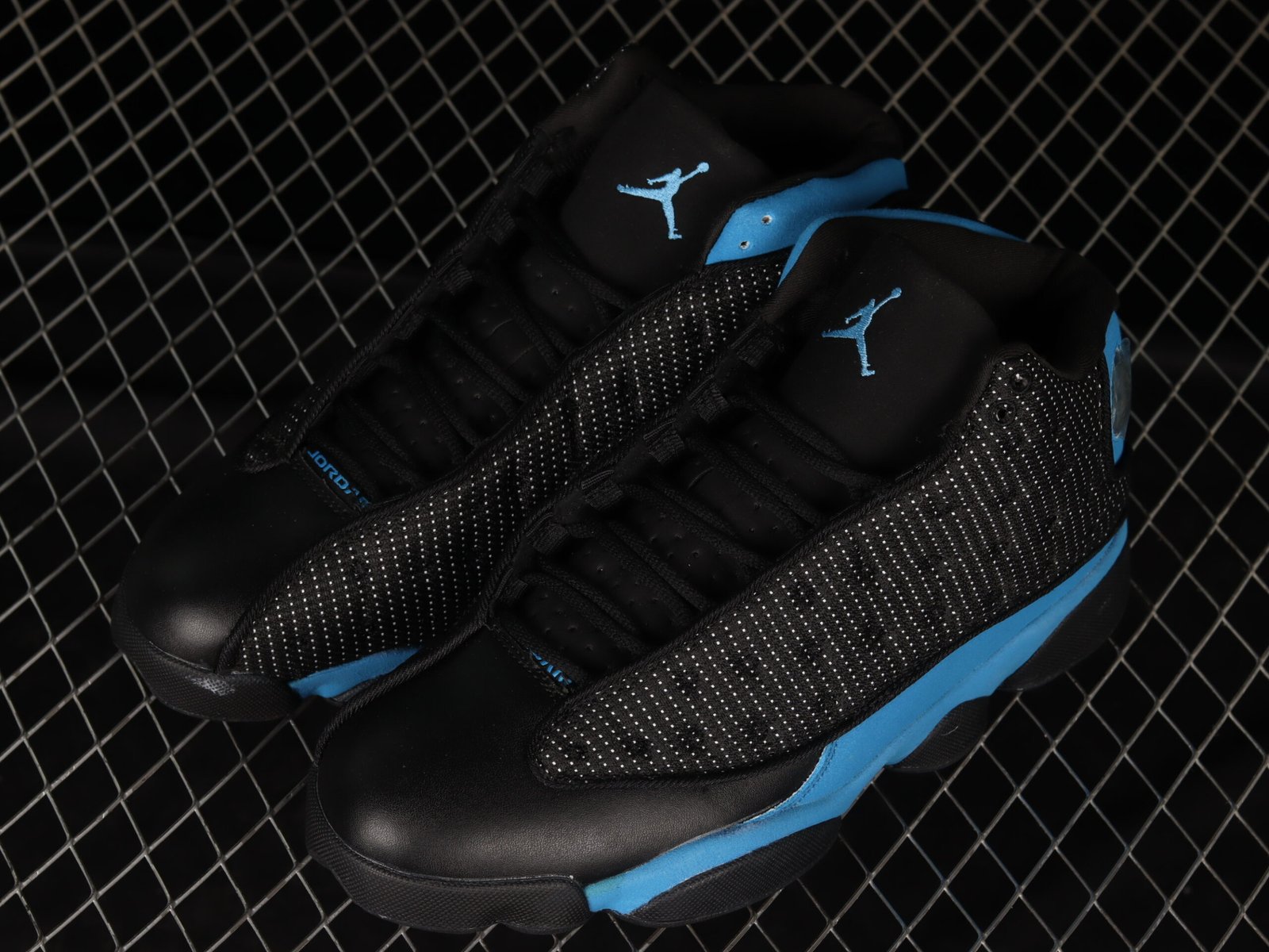 AIR JORDAN 13 Retro "Black and University Blue" - Imagem 5